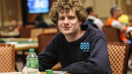 November Nine WSOP 2011: Сэм Хольден